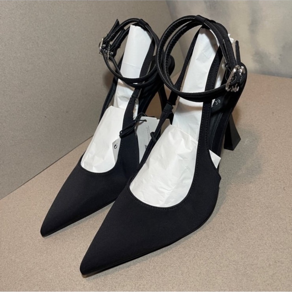 🍂 Zara Buckled Rhinestone High Heels NWT 🍂